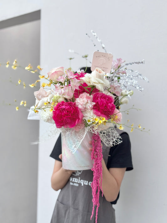 Blooming Embrace | Mother's Day Special