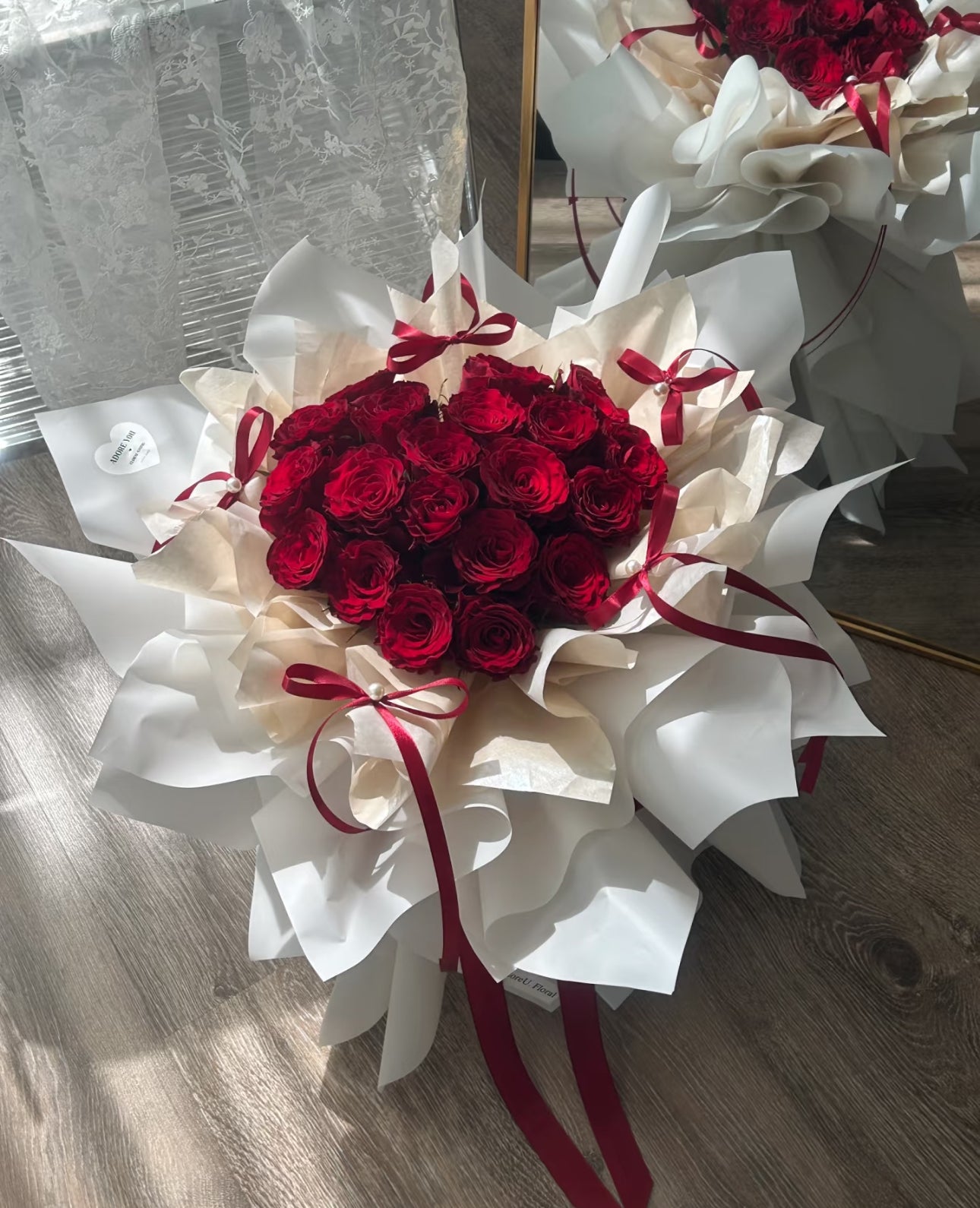 VD26 - Ballerina Heart Rose Arrangement