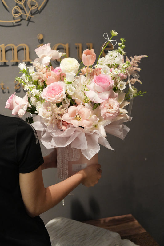 VD26 - Blush Royale Bloom Box